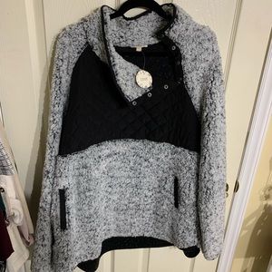 NWT 3x Sherpa pullover